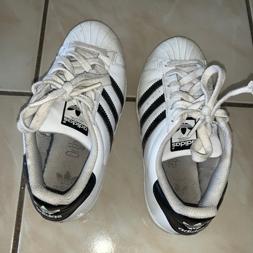 Adidas superstars - Picture 6 of 11